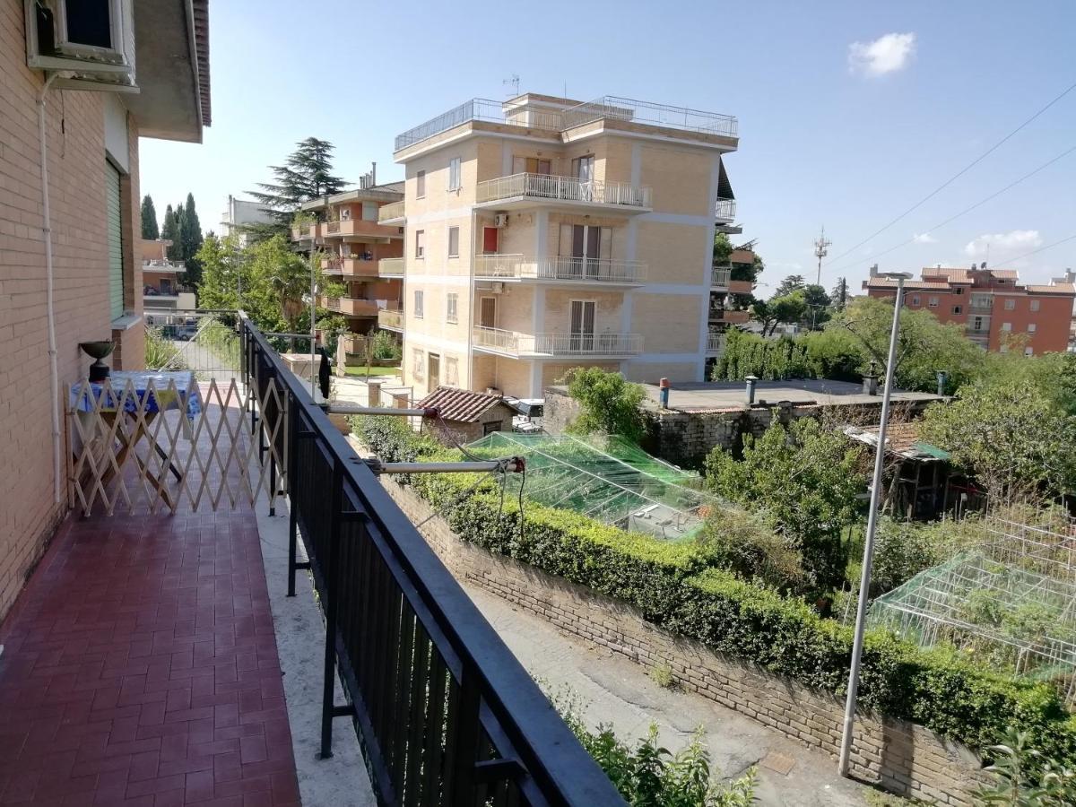 B&B - Homesweetrome Rome Bagian luar foto