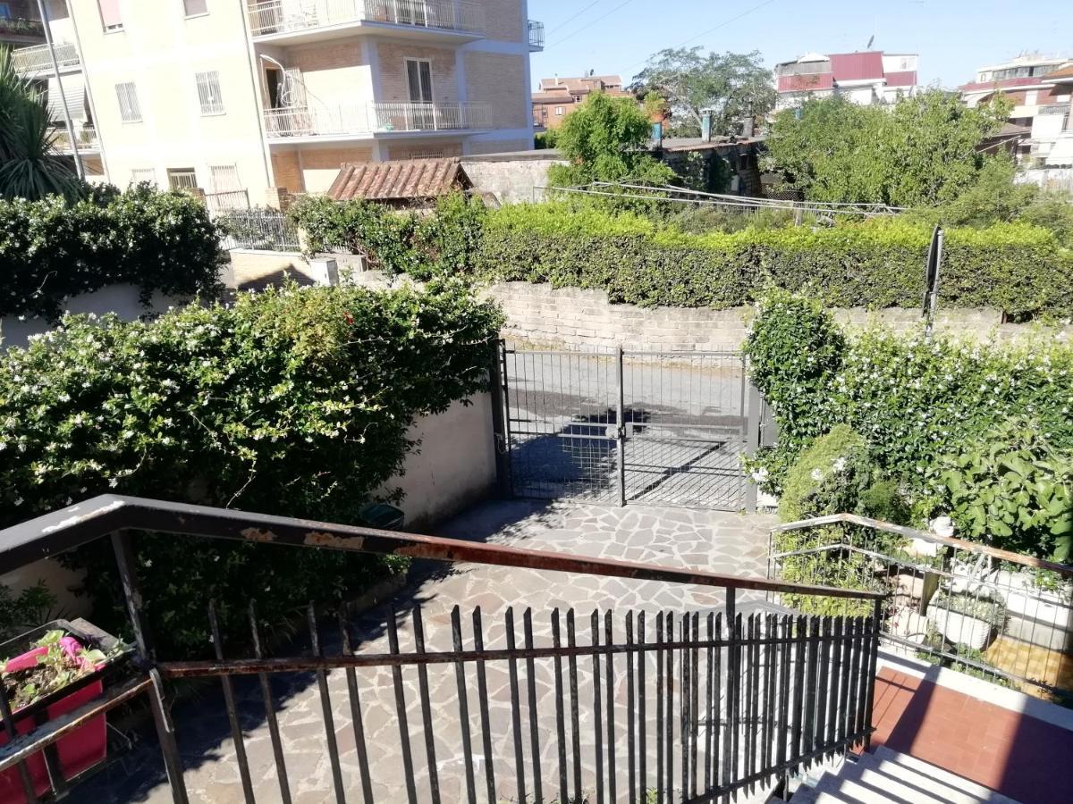 B&B - Homesweetrome Rome Bagian luar foto